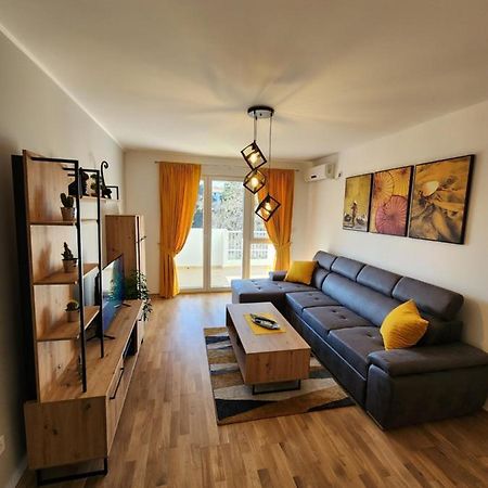 Adriatic Apartment Бар Екстериор снимка