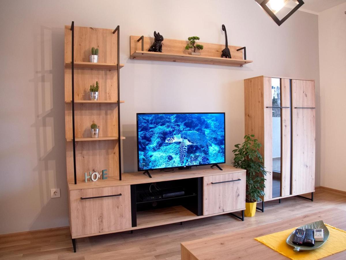 Adriatic Apartment Бар Екстериор снимка