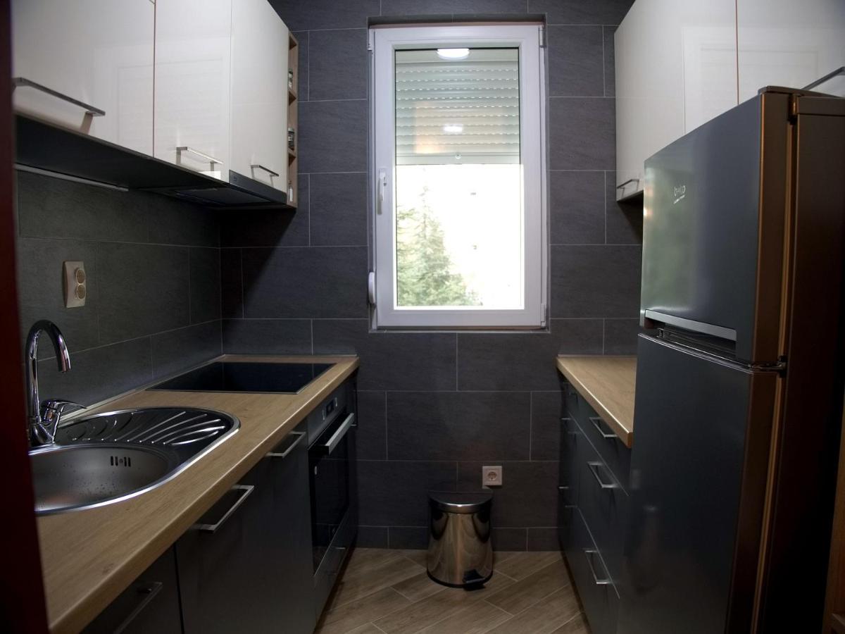 Adriatic Apartment Бар Екстериор снимка
