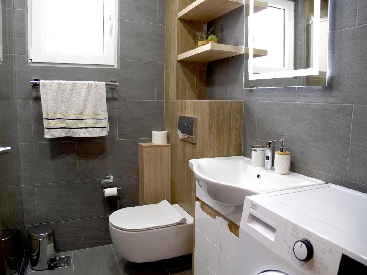 Adriatic Apartment Бар Екстериор снимка