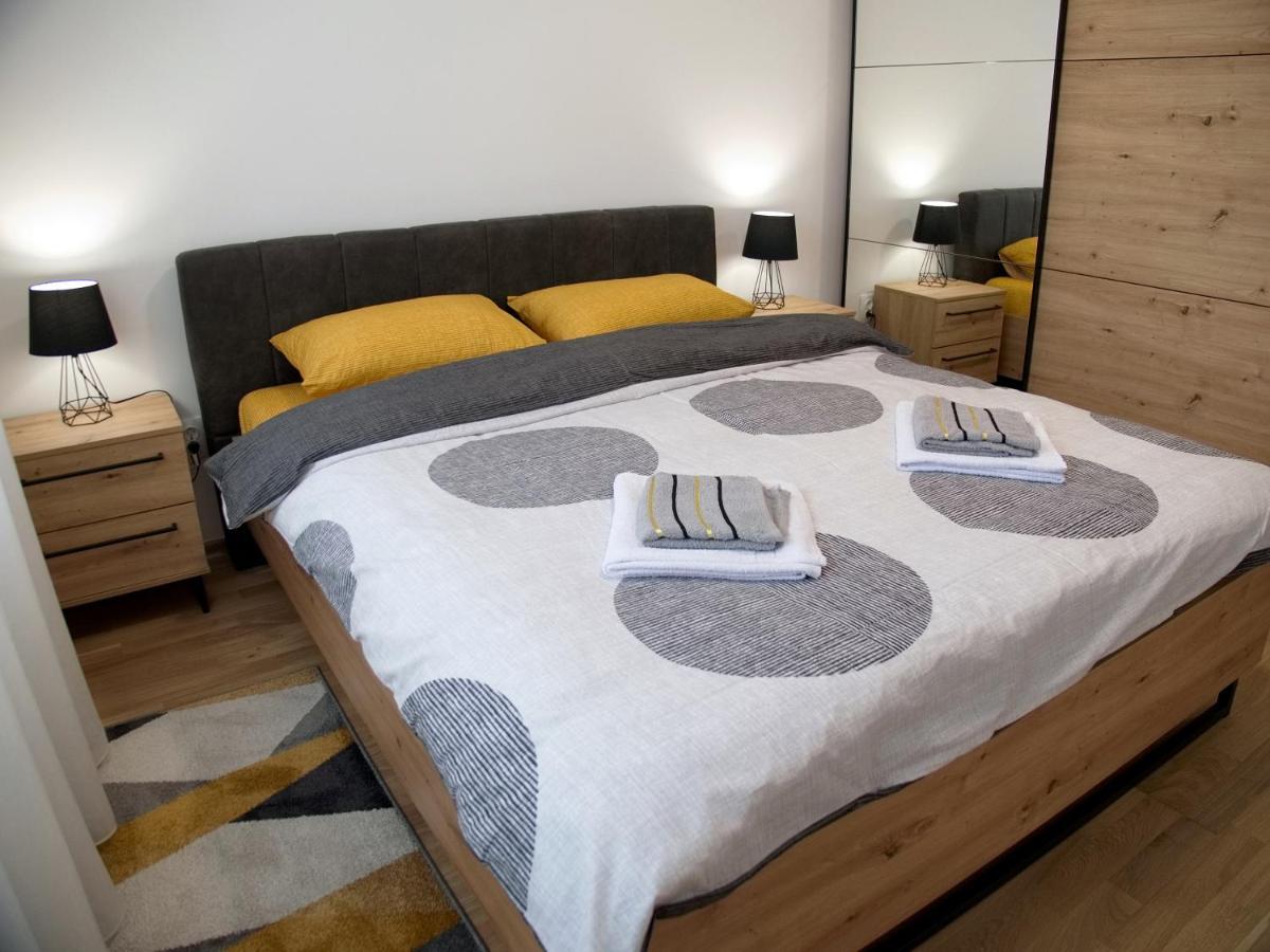 Adriatic Apartment Бар Екстериор снимка