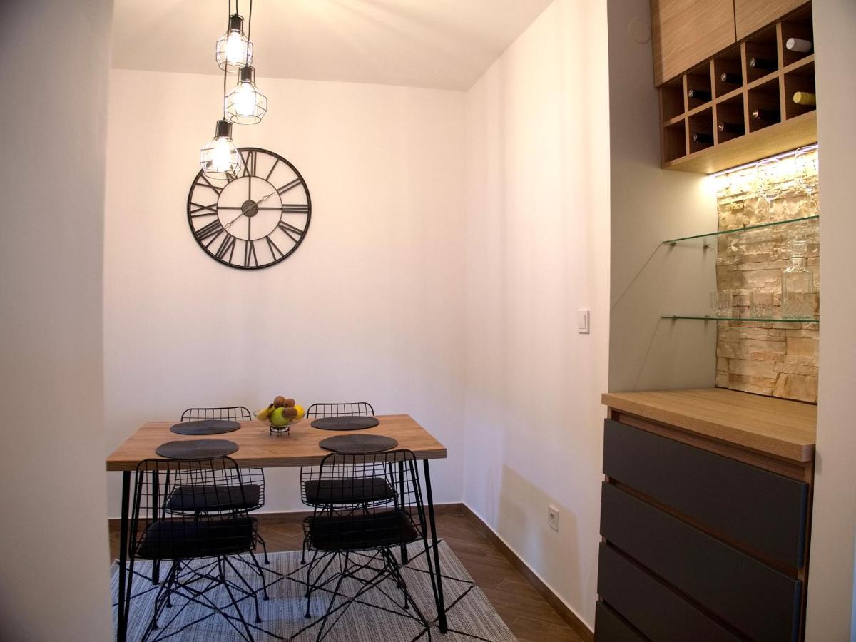 Adriatic Apartment Бар Екстериор снимка