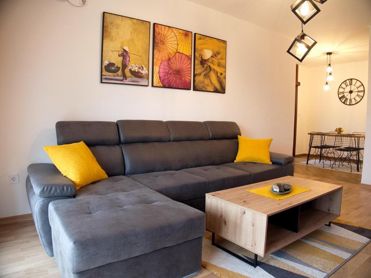 Adriatic Apartment Бар Екстериор снимка