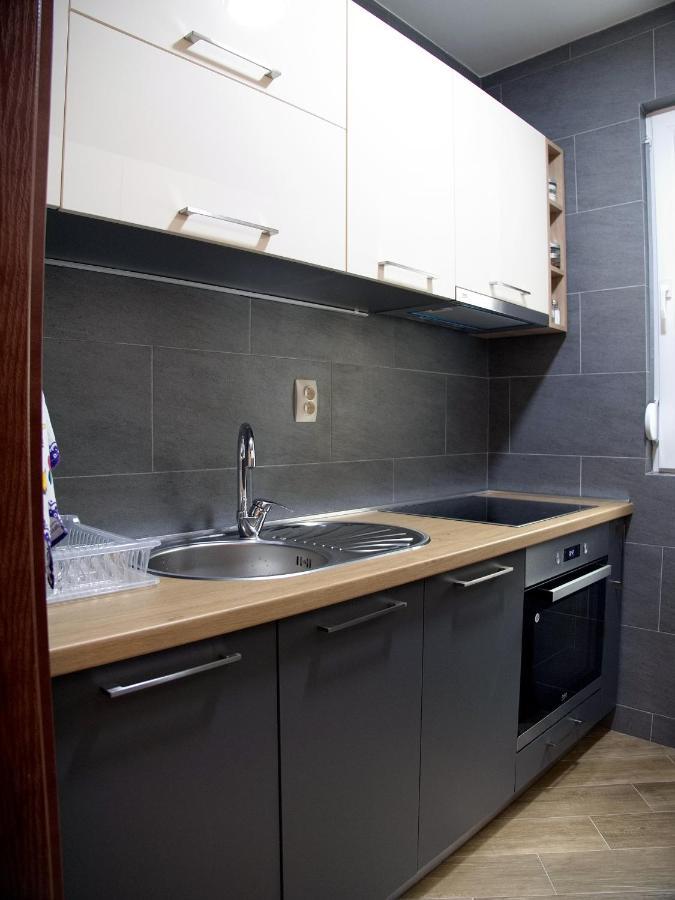 Adriatic Apartment Бар Екстериор снимка