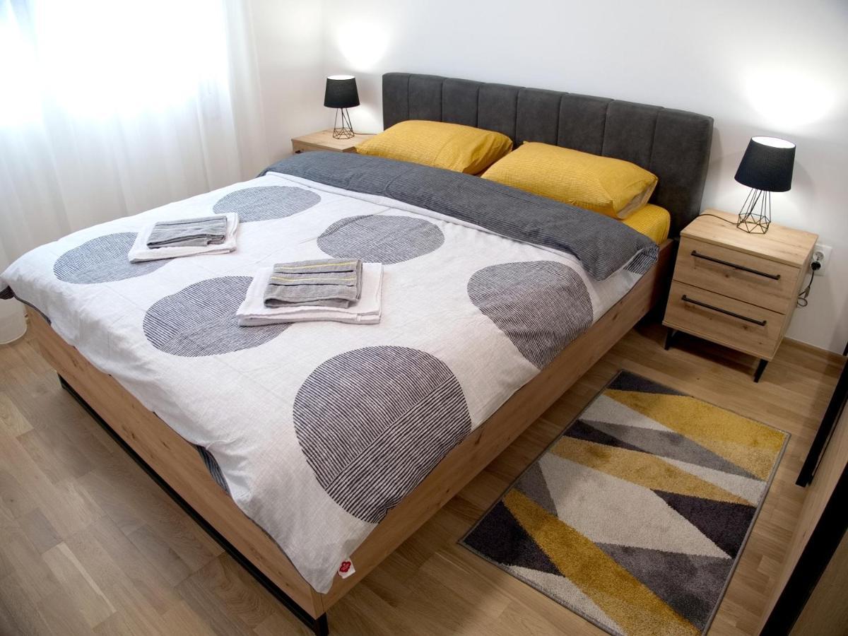 Adriatic Apartment Бар Екстериор снимка
