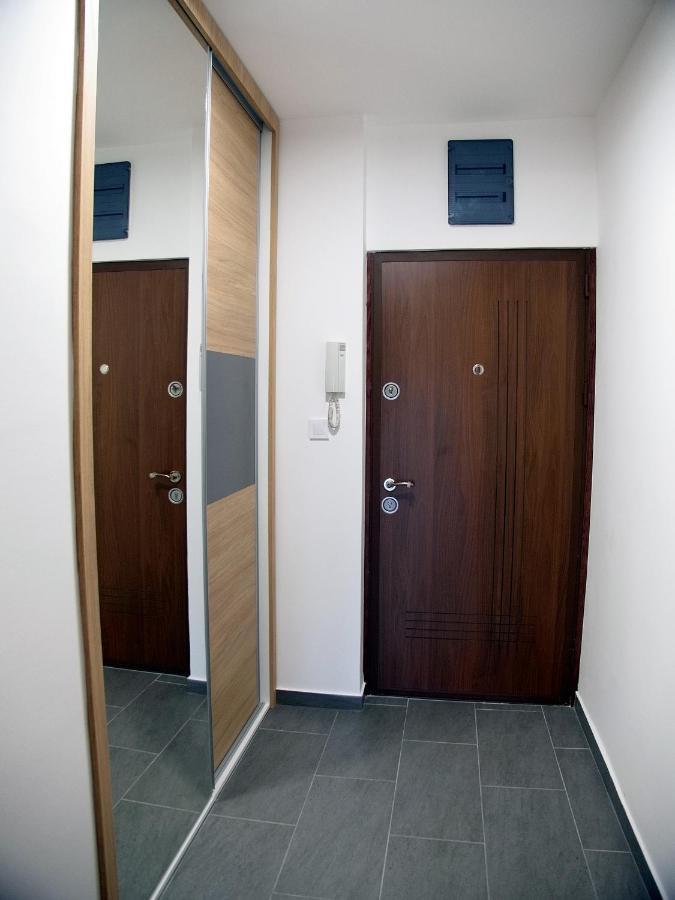 Adriatic Apartment Бар Екстериор снимка
