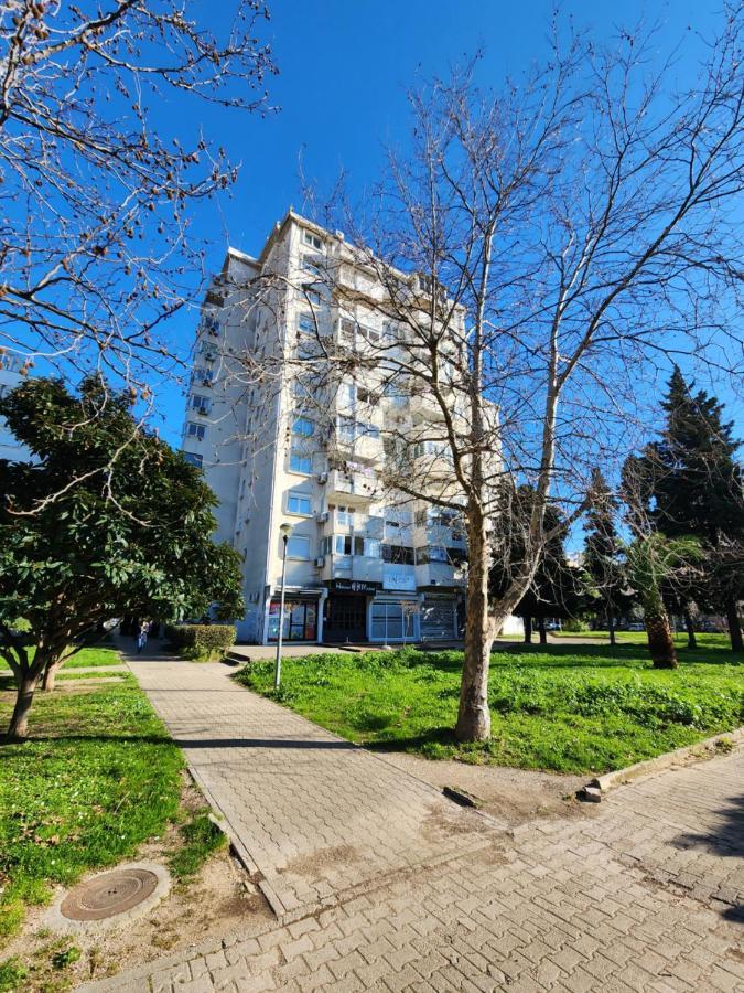 Adriatic Apartment Бар Екстериор снимка